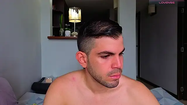Show modela Matiashorney na web-kameri