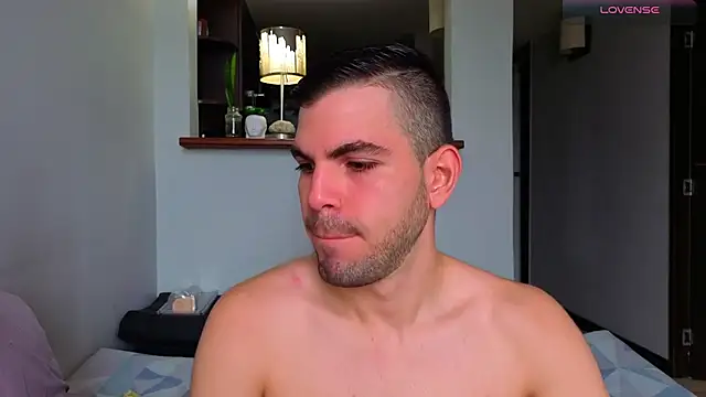 Matiashorney Pertunjukan Webcam