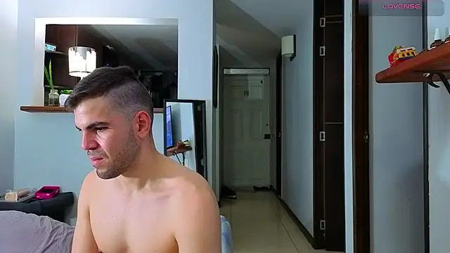 Matiashorney Adlı Modelin Web Kamerası Şovu
