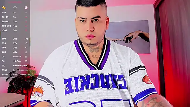 Thomas_chubbyxhot's Webcam Show