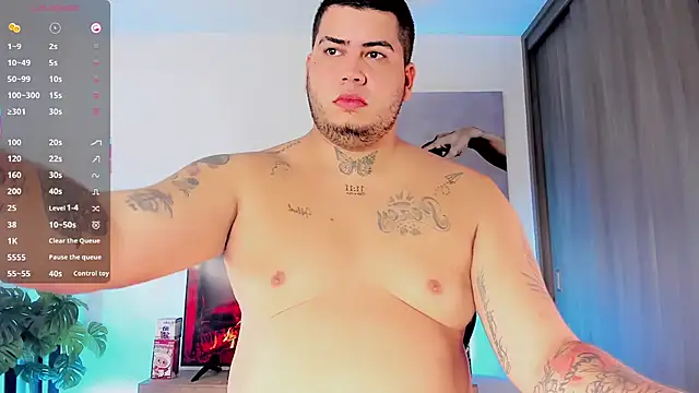 Thomas_chubbyxhot Шоу с уебкамера