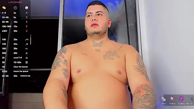 Thomas_chubbyxhotのウェブカメラショー