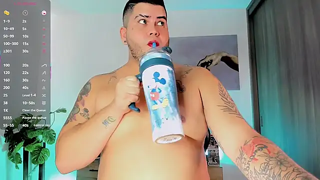 Thomas_chubbyxhot Webcam Show