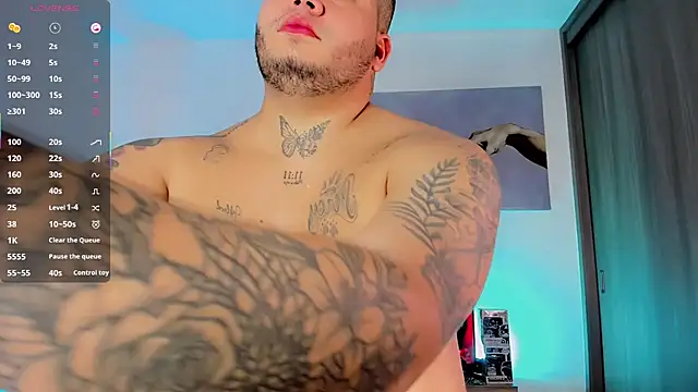 Thomas_chubbyxhot Show in webcam
