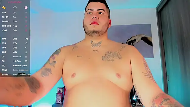 Show modela Thomas_chubbyxhot na web-kameri
