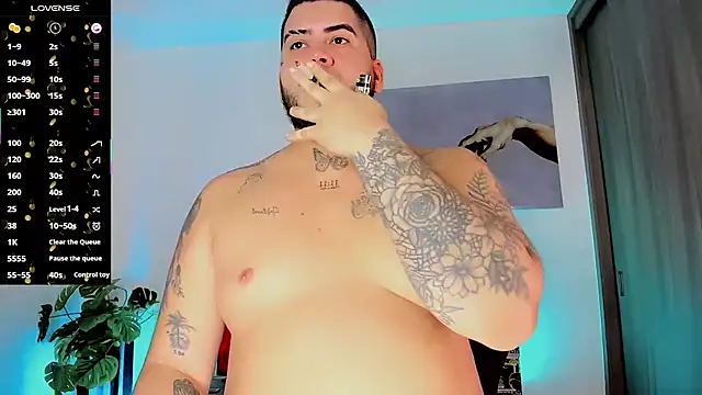 Thomas_chubbyxhot 网络视讯表演