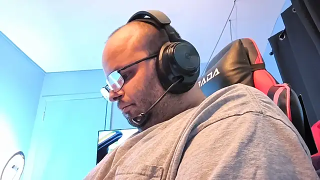 lefty15242 webkamerás műsora