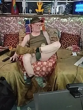 DrMarten42: διαδικτυακό σόου στην κάμερα