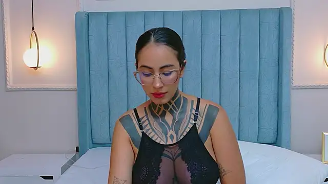 NicoleBlum's Live XXX Chat