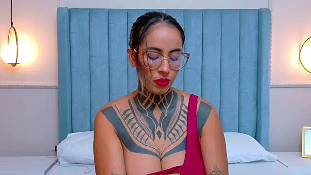 Chat XXX en directo de NicoleBlum