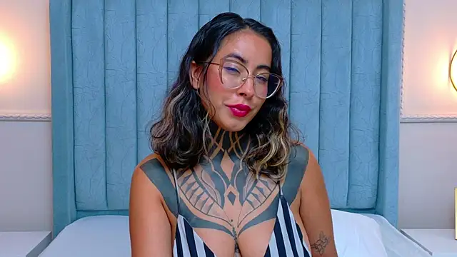 NicoleBlum's Live XXX Chat