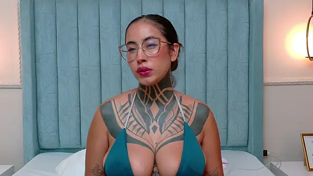 NicoleBlum's Live XXX Chat