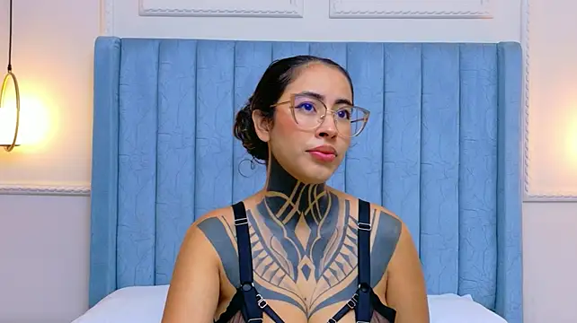 NicoleBlum Chat XXX in diretta