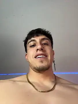 strongboy_ Show Webcam