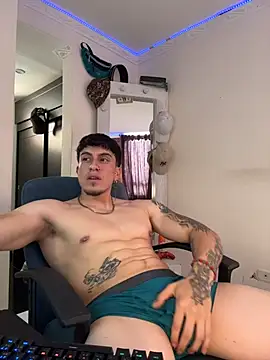 strongboy_ Webcam-Show