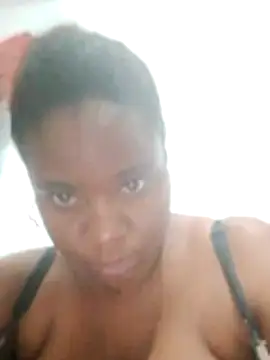 Chatroom XXX en direct de bigtitssxx