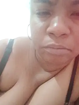 bigtitssxx live XXX chat