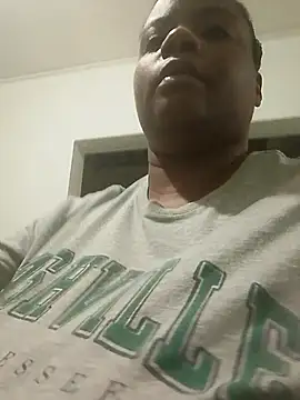 bigtitssxx's Live XXX Chat