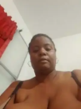 Chatroom XXX en direct de bigtitssxx