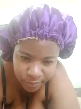 bigtitssxx's Live XXX Chat