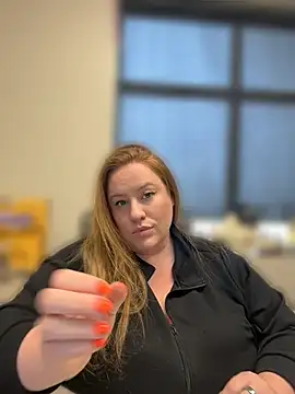 HelloTitti's Webcam Show