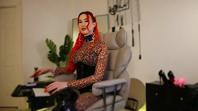 Lady_RedAlexa_RA – Live XXX-chat