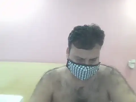 sunnyagg15: διαδικτυακό σόου στην κάμερα