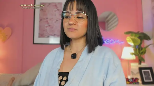 SoySaraa Chat XXX in diretta