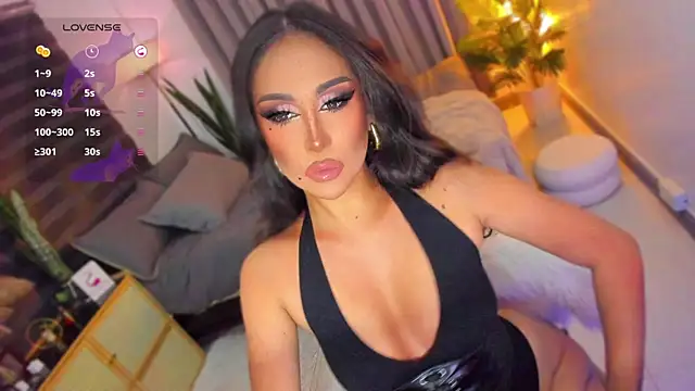 UrSluttyGoddess Webcam show