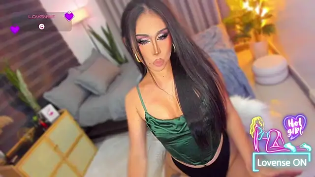 UrSluttyGoddess Pertunjukan Webcam
