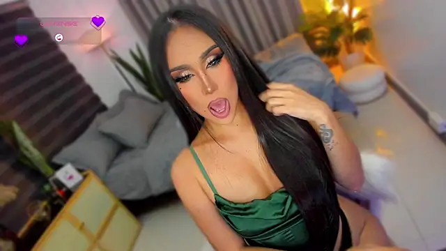 Webkamerová show UrSluttyGoddess