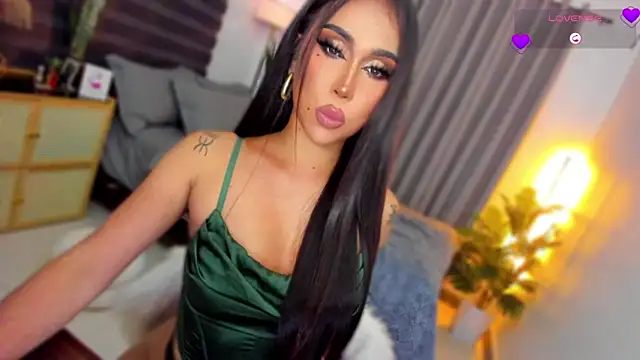 Webkamerová show UrSluttyGoddess