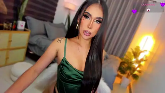 UrSluttyGoddess – Kamerová šou