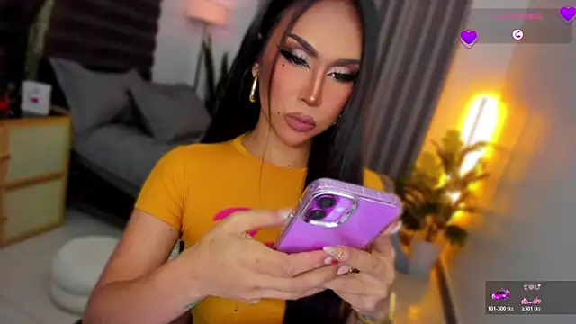UrSluttyGoddess 网络视讯表演
