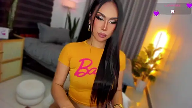 UrSluttyGoddess: διαδικτυακό σόου στην κάμερα