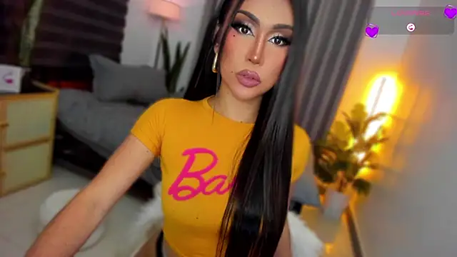 UrSluttyGoddess webcam show
