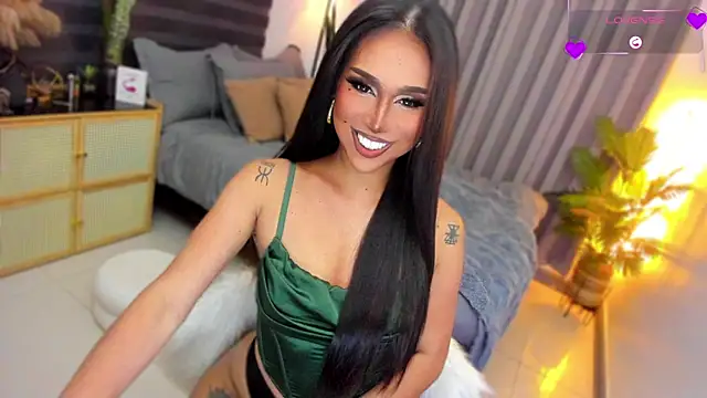 UrSluttyGoddess 웹캠 쇼