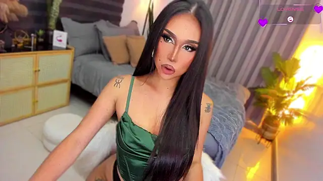 Вебкам-шоу UrSluttyGoddess