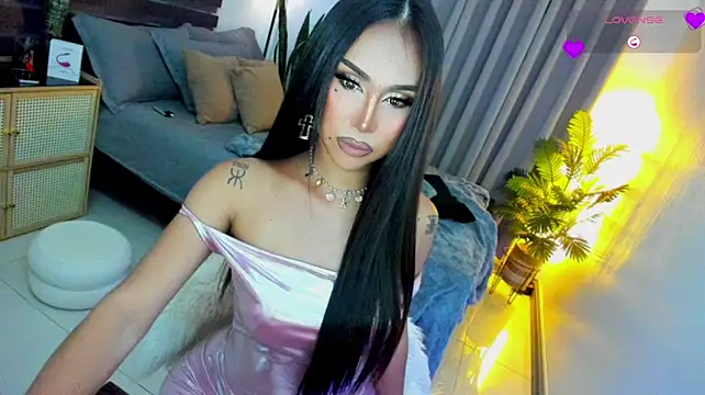 UrSluttyGoddess Pertunjukan Webcam