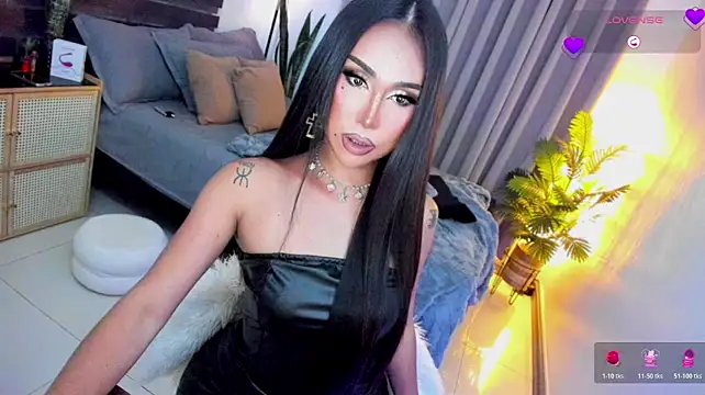UrSluttyGoddess Adlı Modelin Web Kamerası Şovu