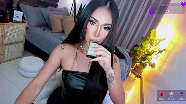 UrSluttyGoddessのウェブカメラショー