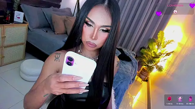 UrSluttyGoddess Adlı Modelin Web Kamerası Şovu
