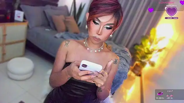 โชว์เว็บแคมของ UrSluttyGoddess