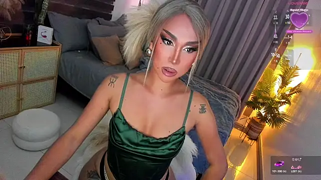 Webkamerová show UrSluttyGoddess