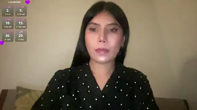 Anna_Leah Pertunjukan Webcam