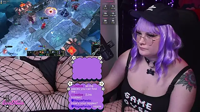 Pertunjukan Kamera Web evamila