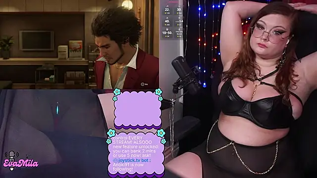 evamila Adlı Modelin Web Kamerası Şovu