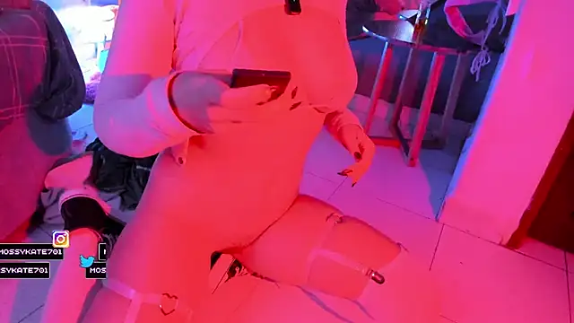 Pokazy przed kamerką – Katemoss70