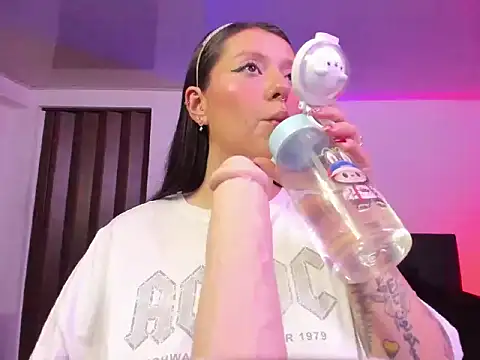 nataliasweet98 XXX чат на живо