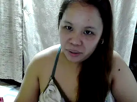 Chat +18 de hotcastlexxx ao vivo